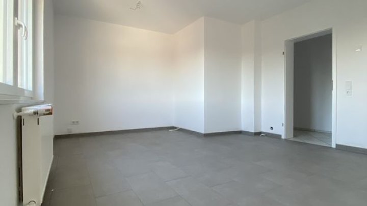 Für Kapitalanleger: Attraktives Geschäfts- & Wohnhaus in Heiligenhaus mit Steigerungspotential