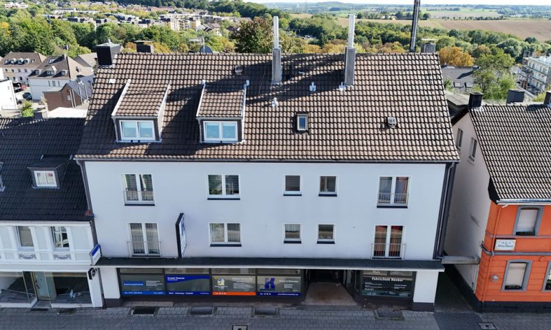 Für Kapitalanleger: Attraktives Geschäfts- & Wohnhaus in Heiligenhaus mit Steigerungspotential