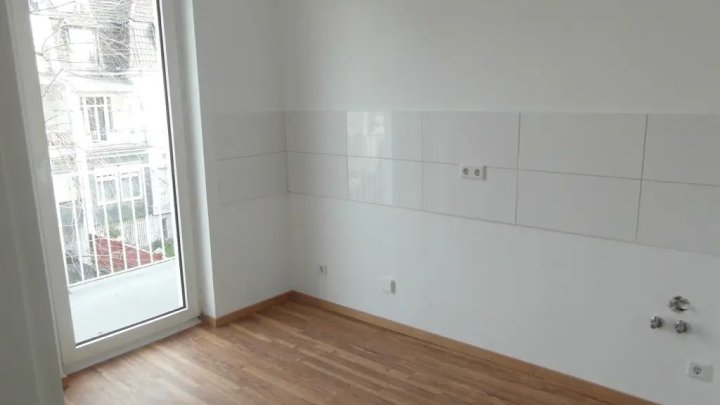 In traumhafter Lage: Düsseldorf-Oberkassel - vielseitig nutzbares Mehrfamilienhaus